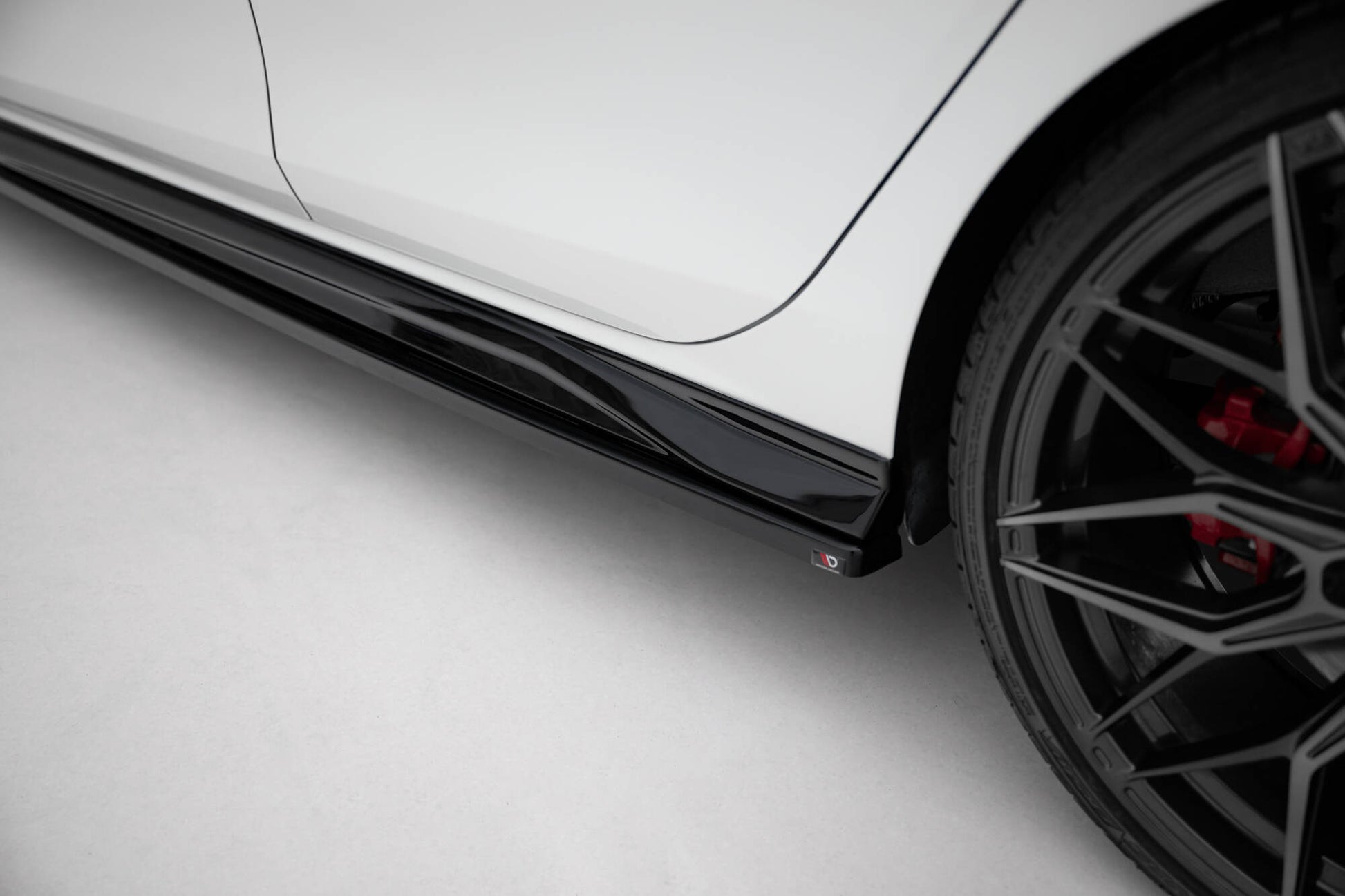 Seitenschweller Ansatz für VW Golf GTI / GTE / GTI Clubsport / GTD / R-Line Mk8 schwarz Hochglanz
