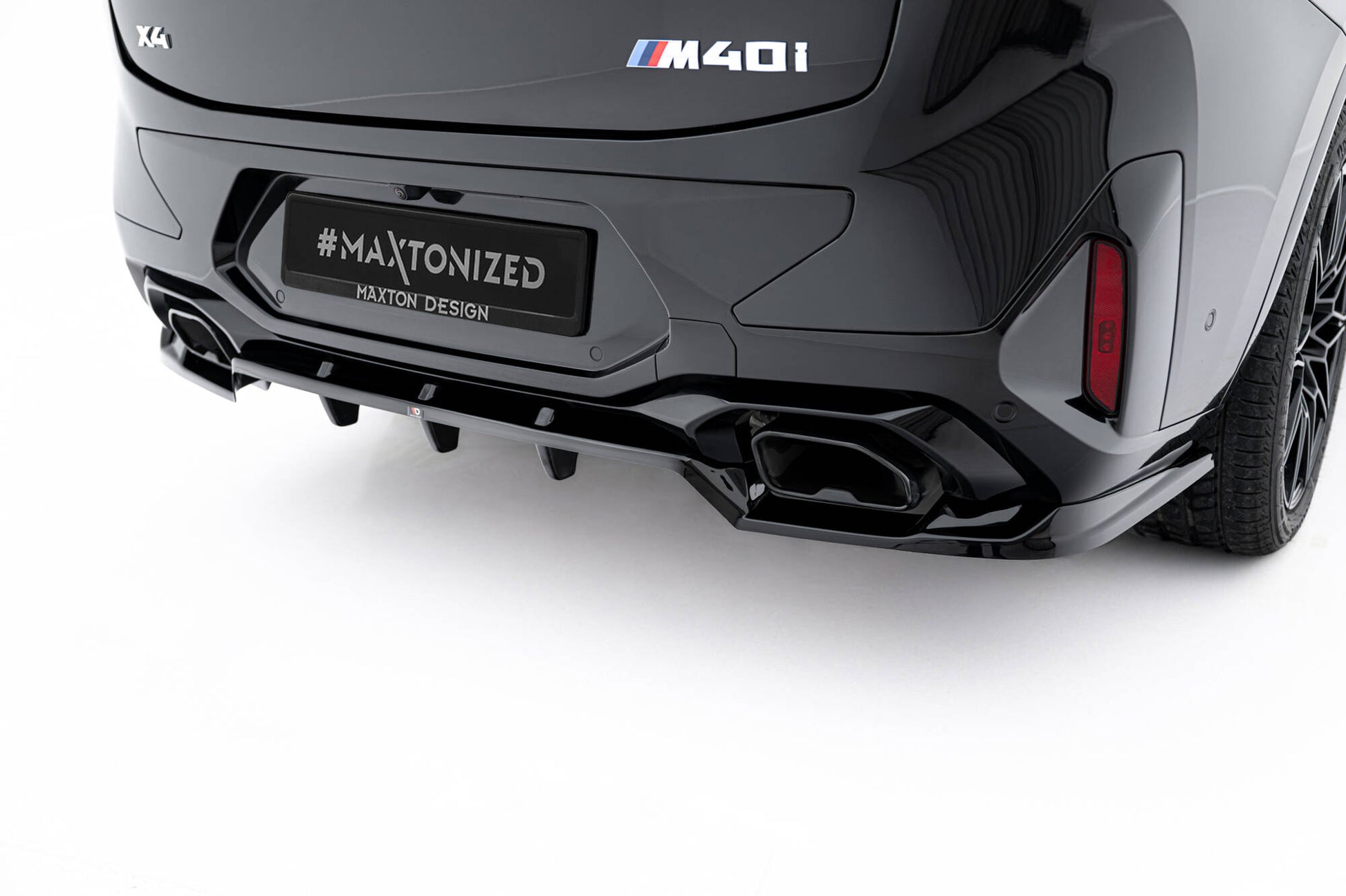 Mittlerer Cup Diffusor DTM Look Heck Ansatz V.2 für BMW X4 M-Paket G02 Facelift schwarz Hochglanz