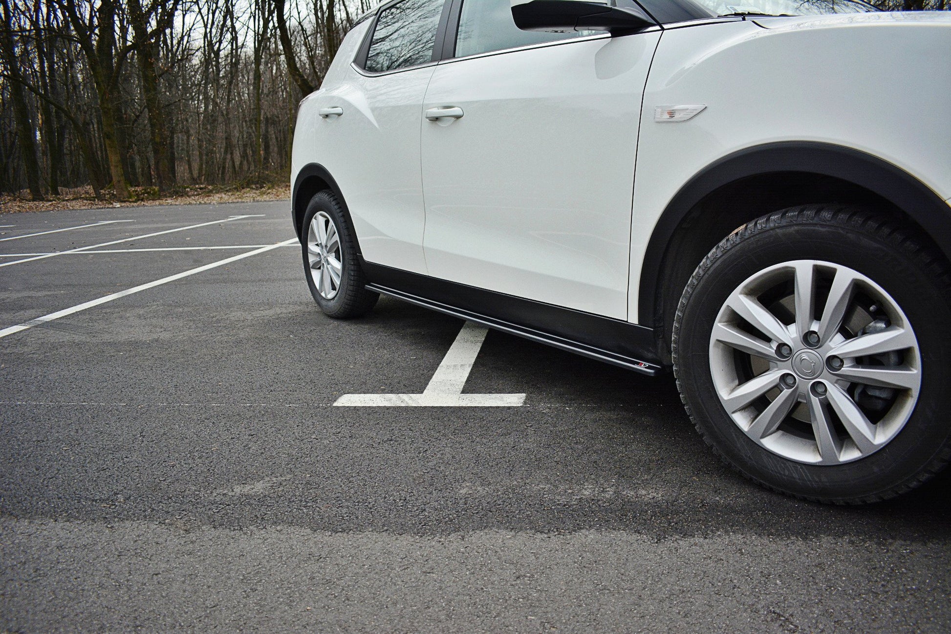 Seitenschweller Ansatz für SSANGYONG TIVOLI schwarz Hochglanz