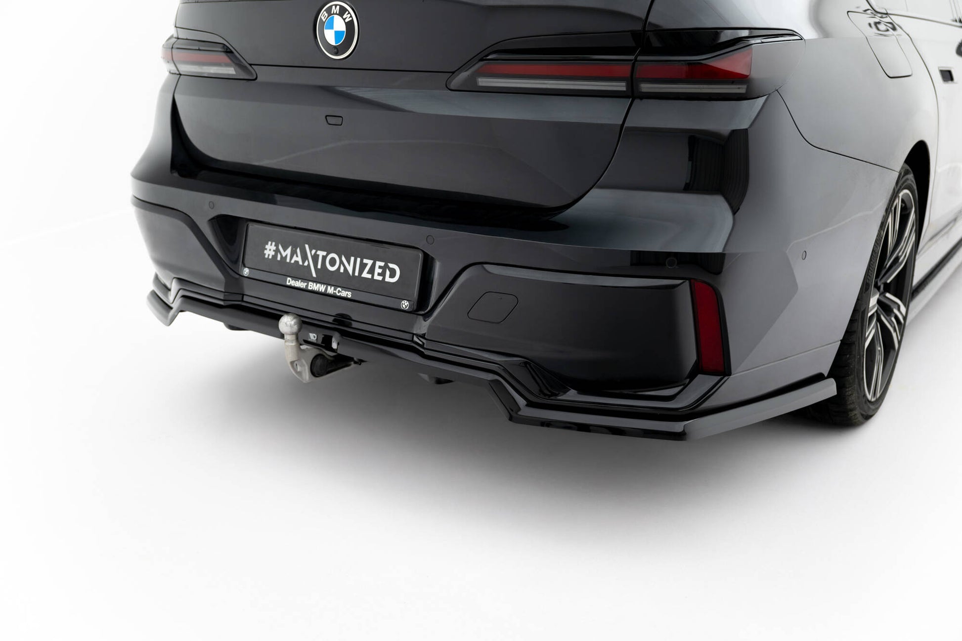 Mittlerer Cup Diffusor DTM Look Heck Ansatz für BMW 7 M-Paket G70 schwarz Hochglanz