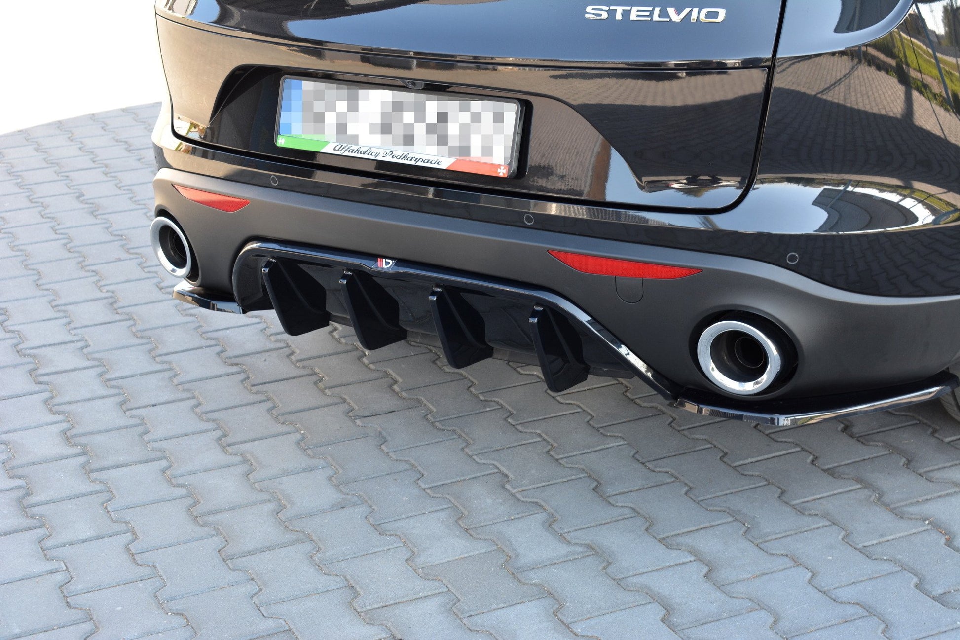 Diffusor Heck Ansatz für ALFA ROMEO STELVIO schwarz Hochglanz