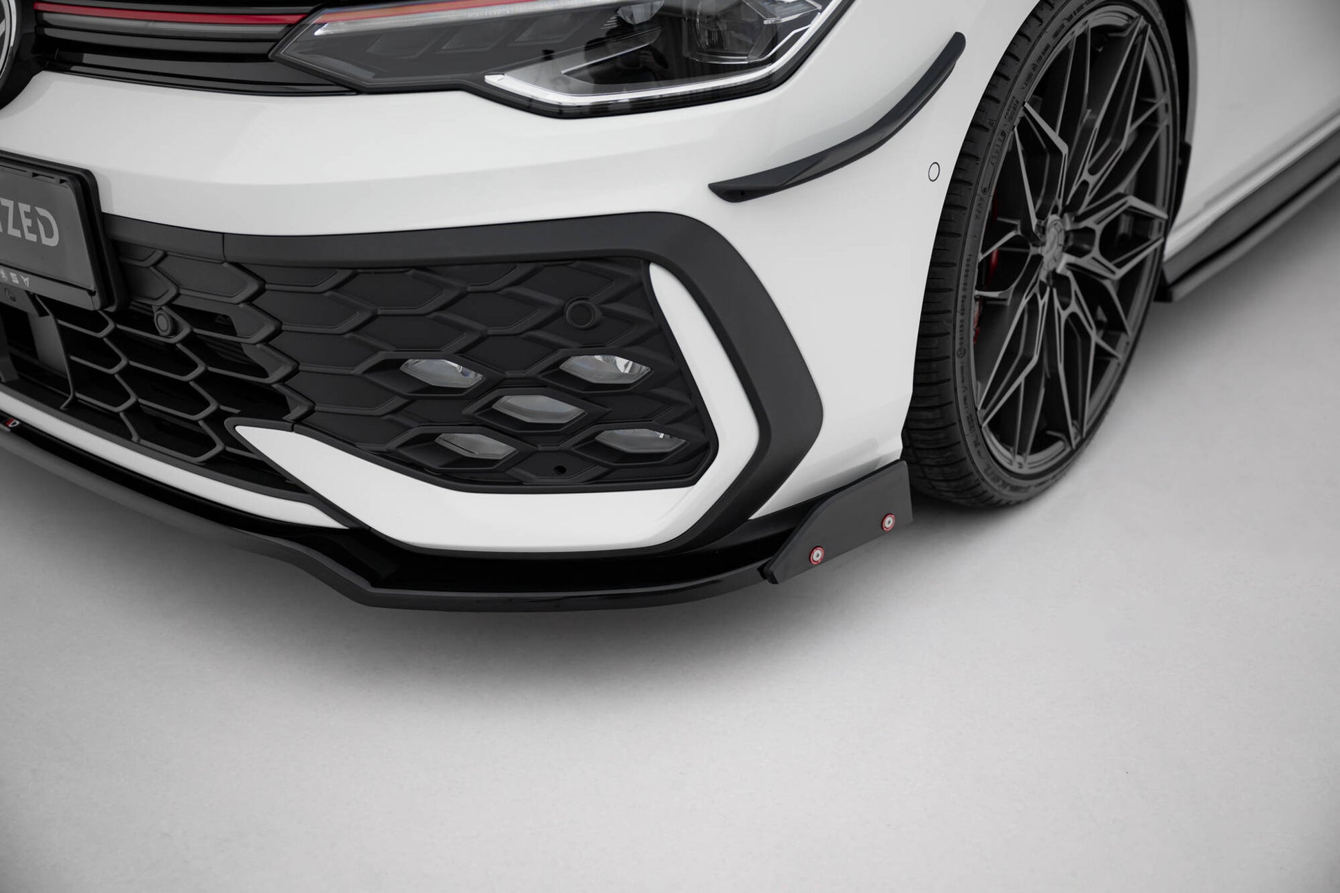 Front Ansatz V.3 + Flaps für VW Golf GTI / GTE / R-Line Mk8 Facelift