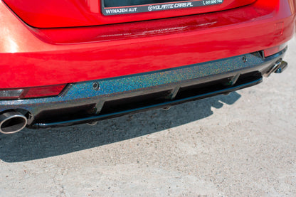 Mittlerer Diffusor Heck Ansatz für(mit einem vertikalem balken)  Peugeot 508 SW Mk2 Carbon Look