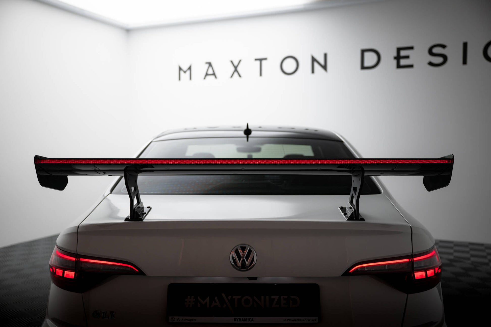Carbon Spoiler With Internal Brackets Uprights + LED VW Jetta GLI Mk7