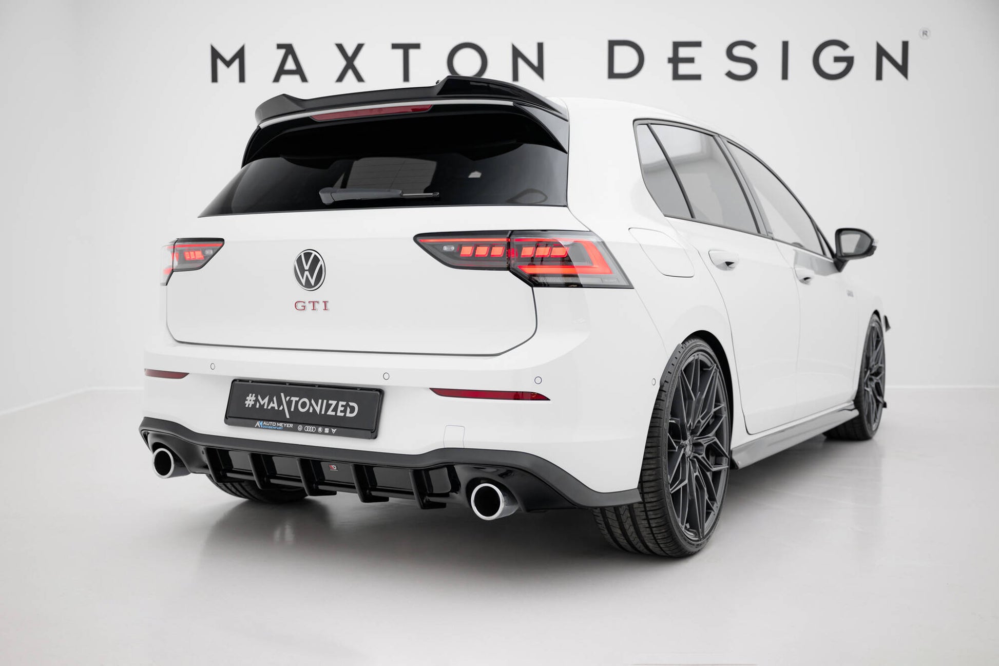 Diffusor Heck Ansatz V.3 für VW Golf GTI Mk8 schwarz Hochglanz