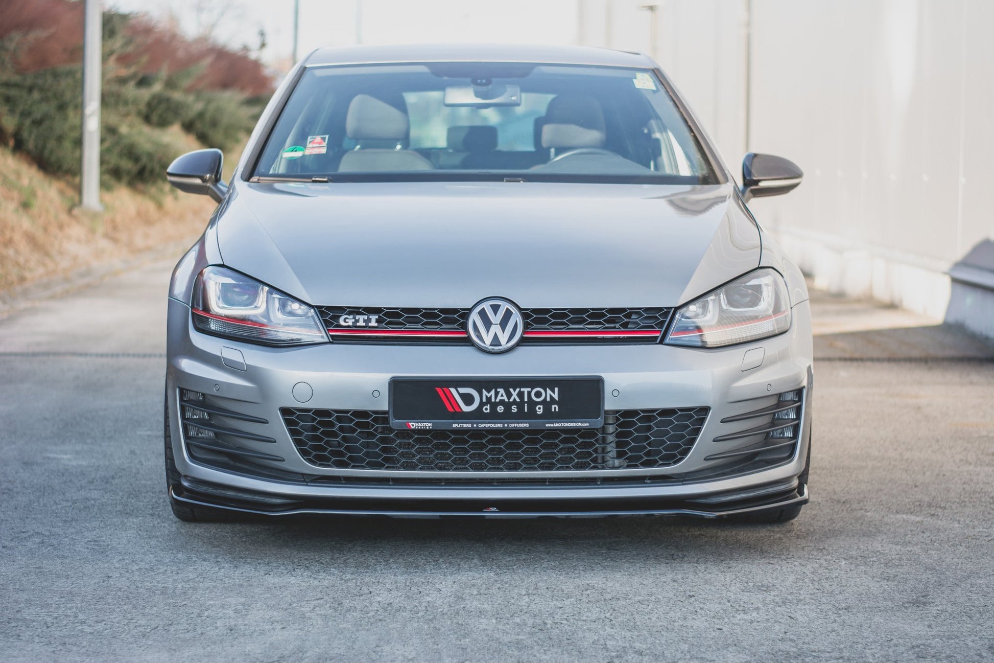 Front Ansatz V.2 für VW Golf 7 GTI  schwarz Hochglanz