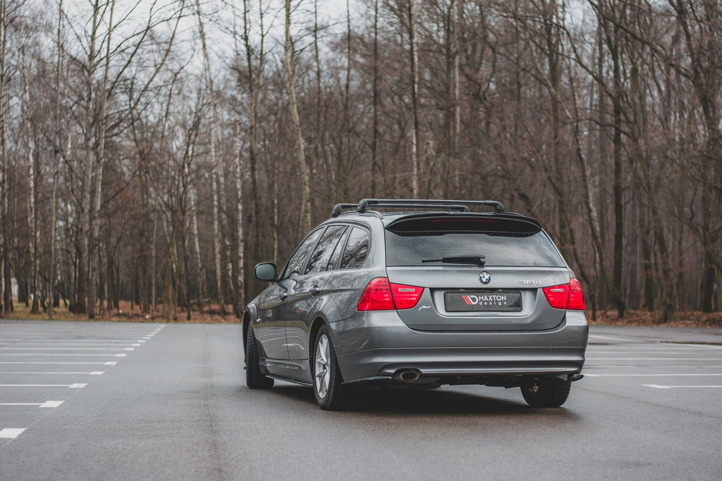 Heck Ansatz Flaps Diffusor für BMW 3er E91 Facelift Carbon Look