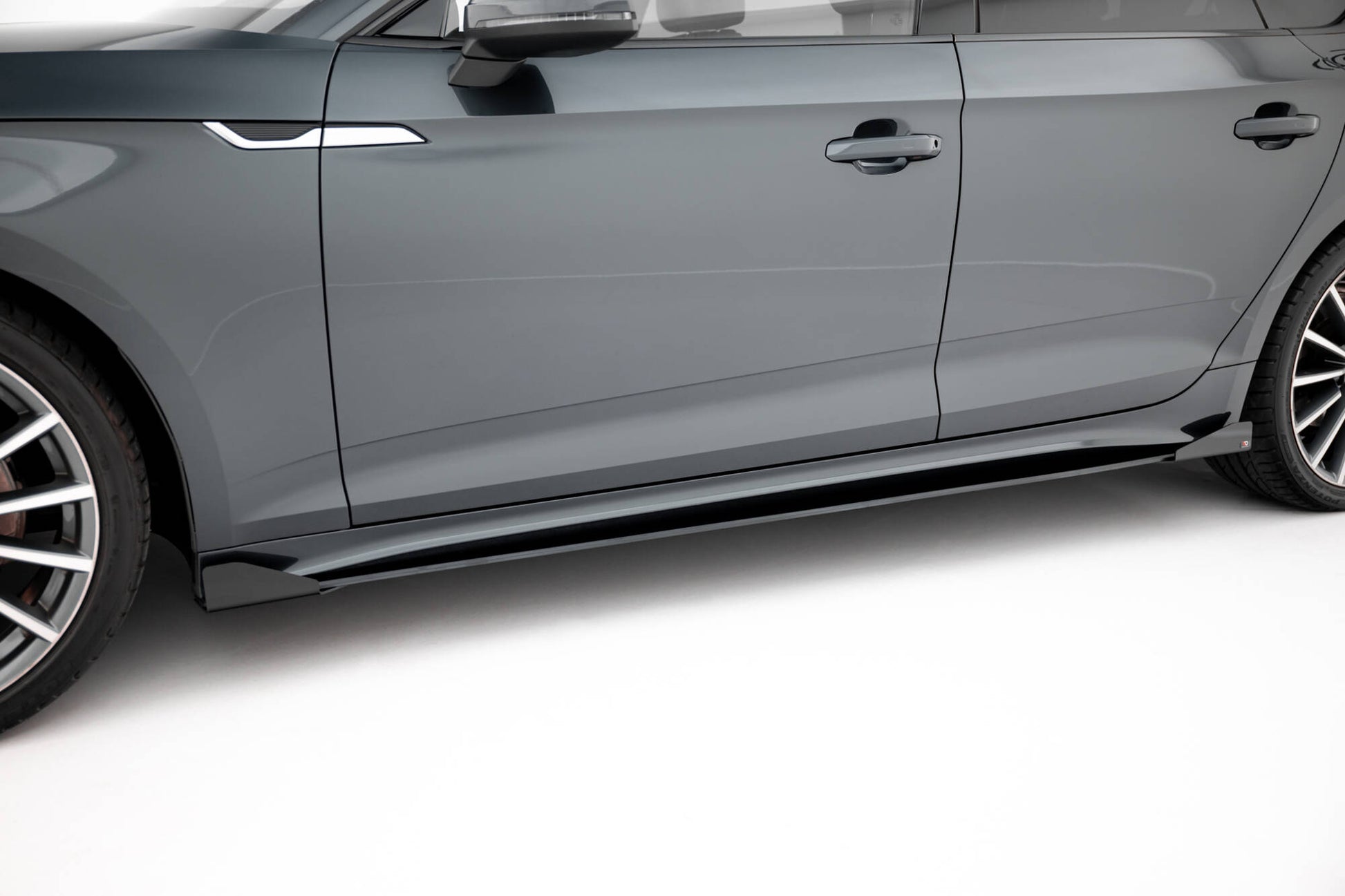 Street Pro Seitenschweller Ansatz für + Flaps Audi A5 Sportback F5 Facelift schwarz Hochglanz