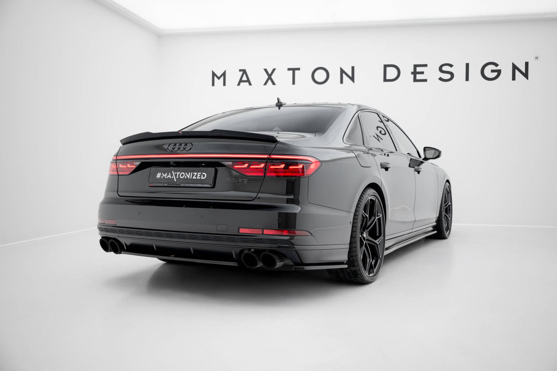 Heck Ansatz Flaps Diffusor für Audi S8 D5 schwarz Hochglanz