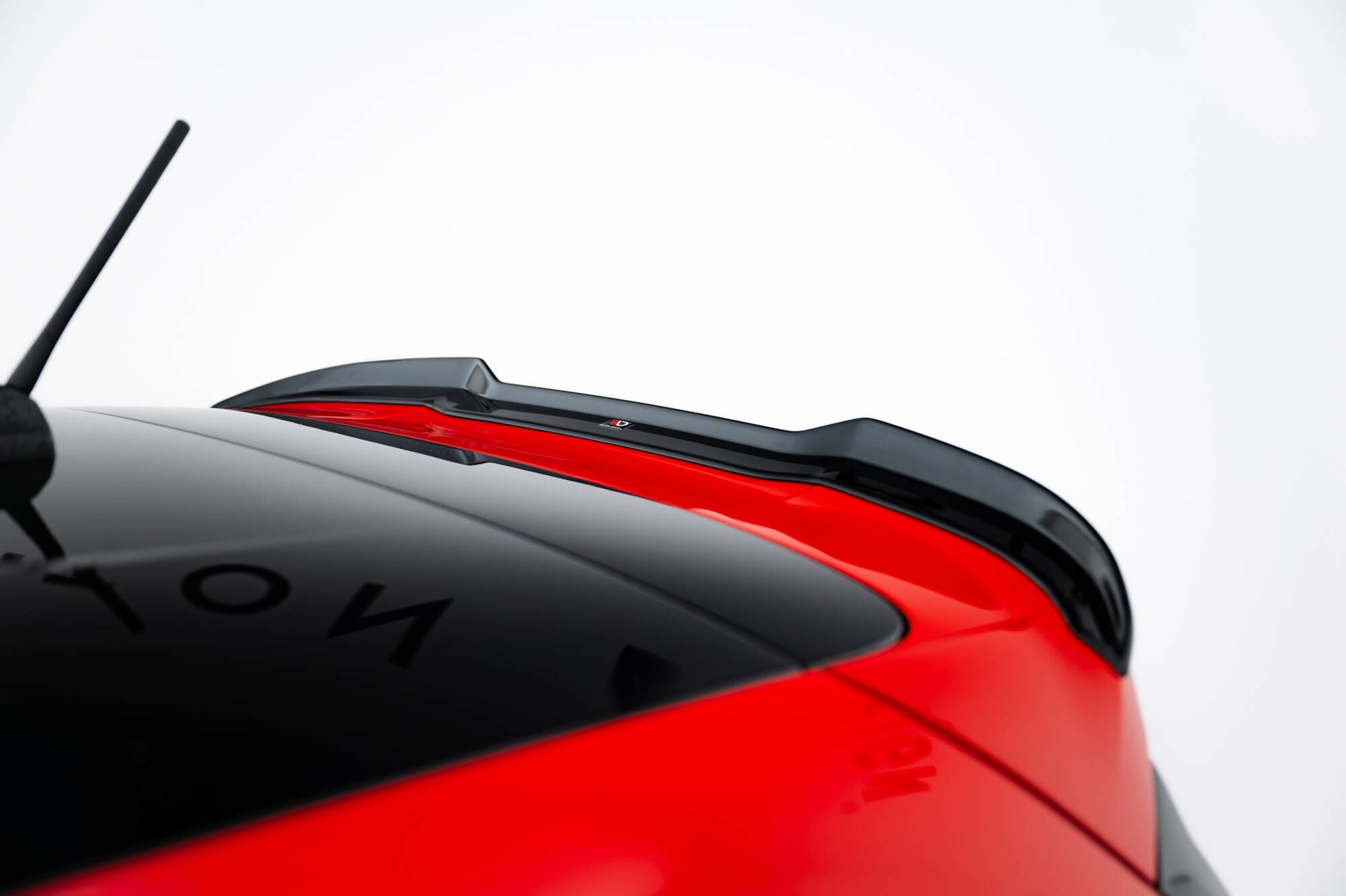 Spoiler CAP V.2 für Ford Fiesta Mk8 ST / ST-Line schwarz Hochglanz