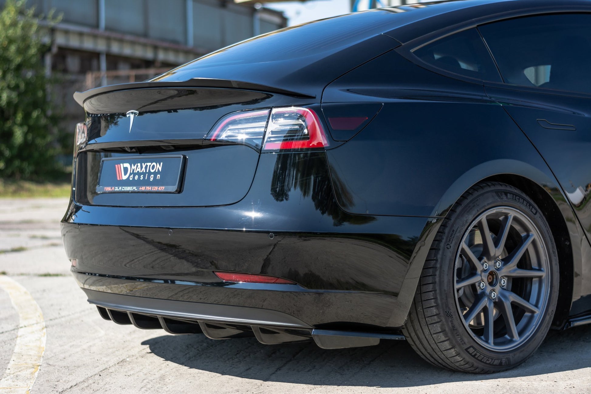 Diffusor Heck Ansatz für Tesla Model 3 schwarz Hochglanz