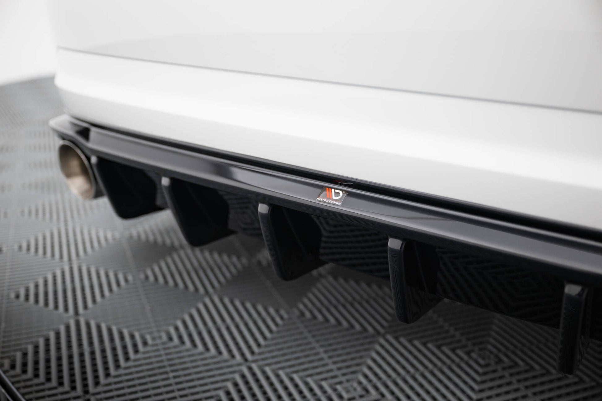 Diffusor Heck Ansatz für Volkswagen Jetta GLI Mk7 schwarz Hochglanz