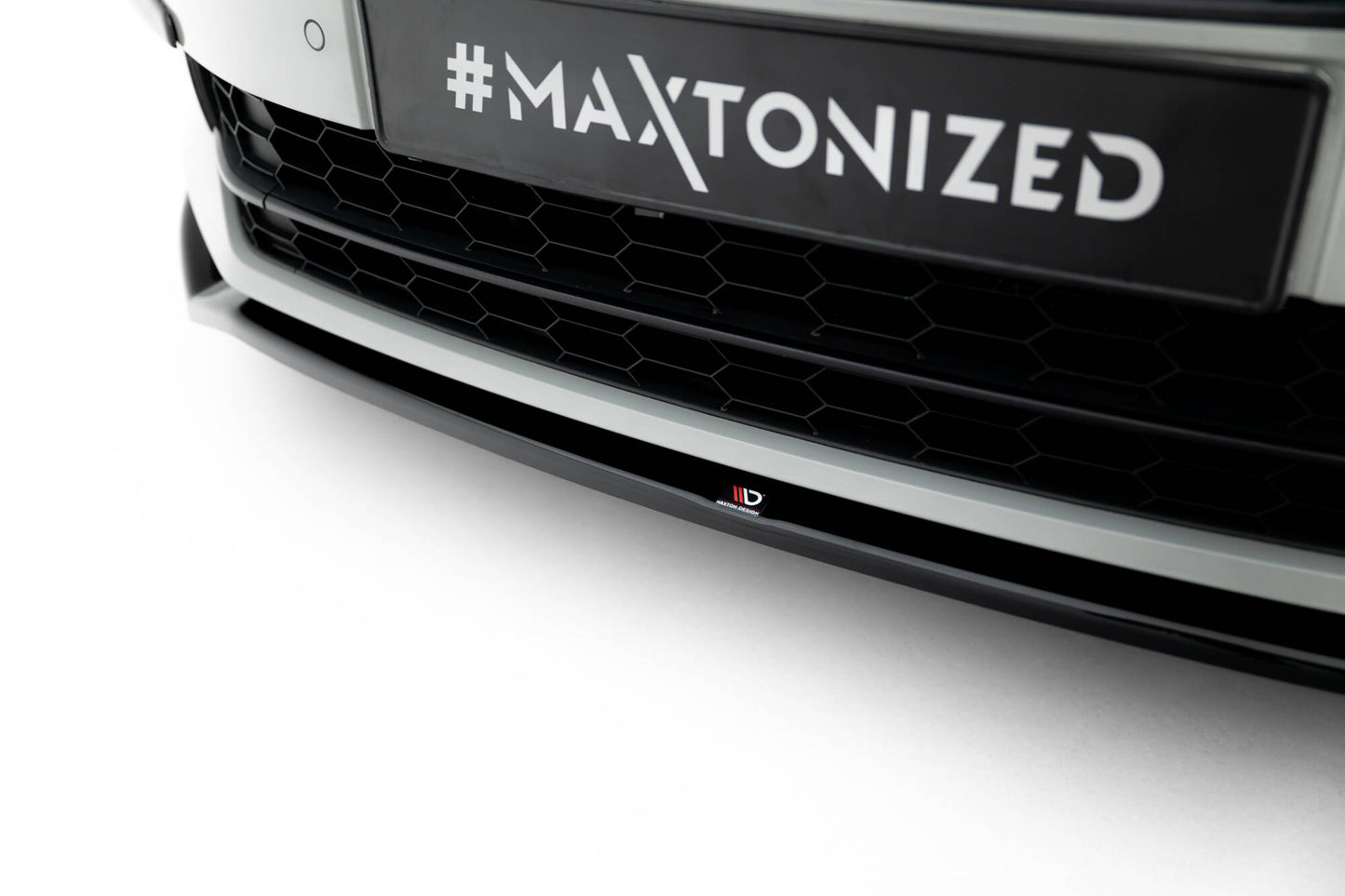 Front Ansatz V.2 für Skoda Superb Liftback / Combi Mk3 schwarz Hochglanz