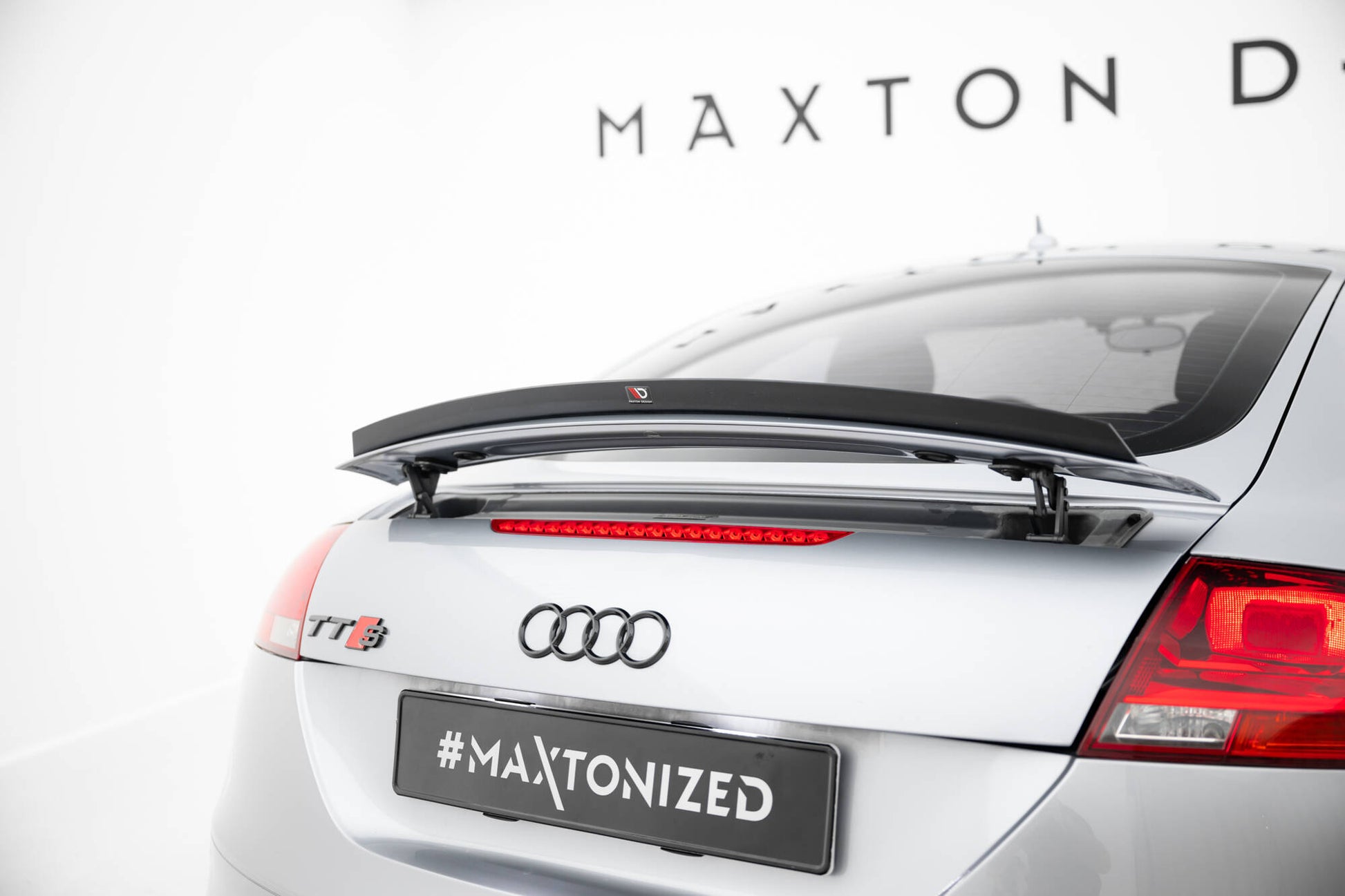 Spoiler CAP für Audi TT 8J schwarz Hochglanz