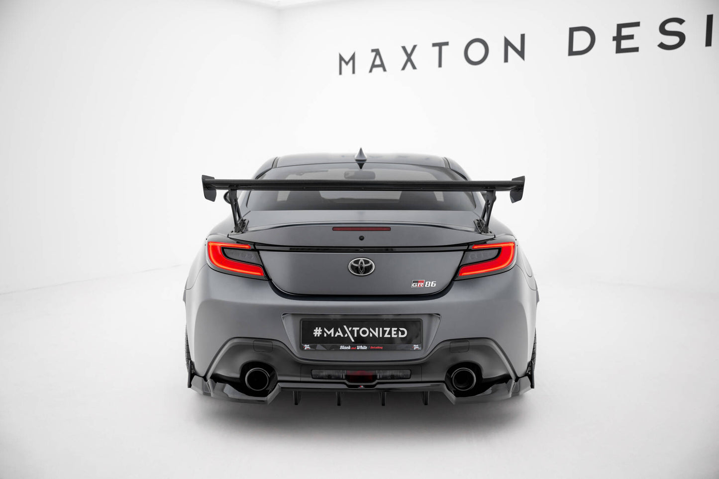 Carbon Spoiler With External Brackets Uprights  Toyota GR86 / Subaru BRZ Mk2