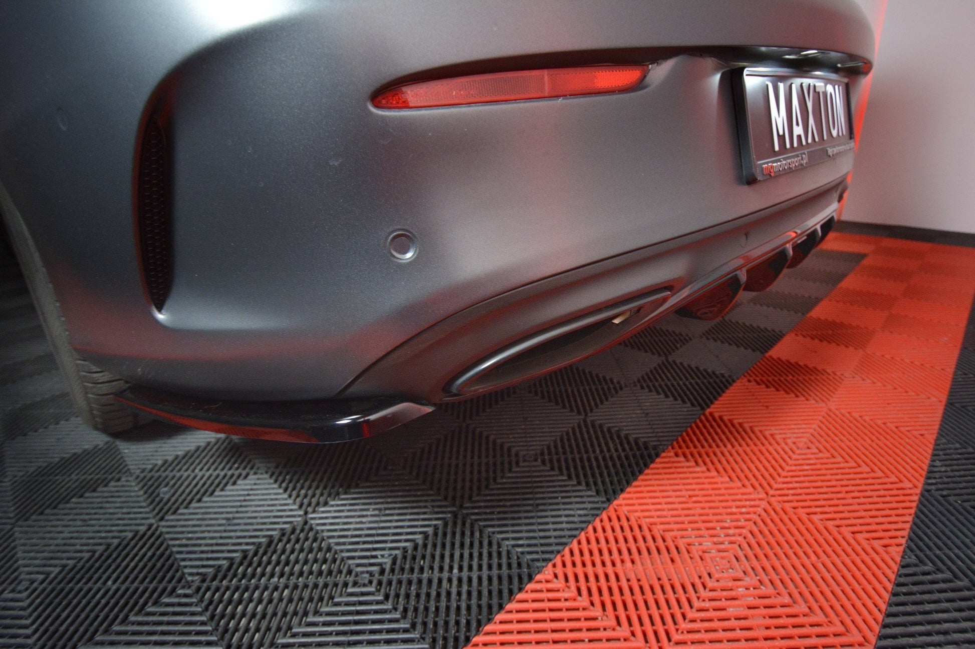 Heck Ansatz Flaps Diffusor für MERCEDES- BENZ C-KLASSE W205 COUPE AMG-LINE schwarz matt