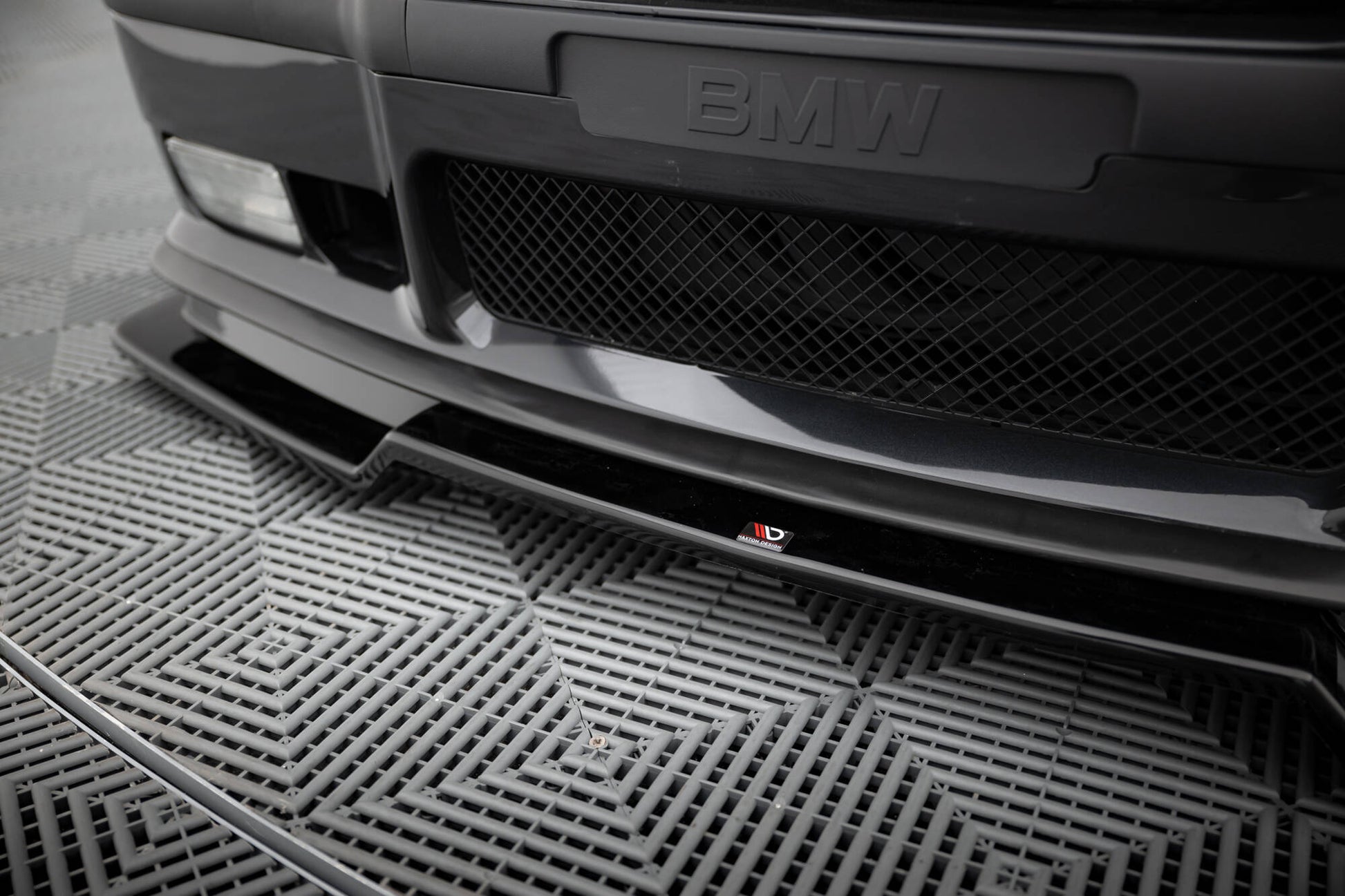 Front Ansatz V.2 für BMW M3 / 3 M-Paket E36 Coupe schwarz Hochglanz