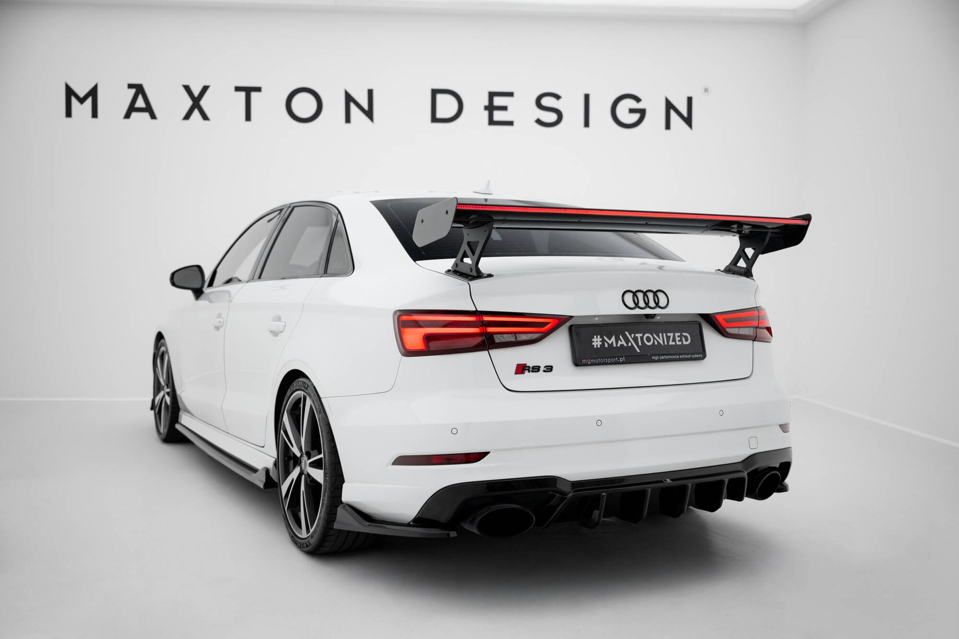 Carbon Spoiler With External Brackets Uprights + LED Audi A3 / A3 S-Line / S3 / RS3 Limousine 8V / 8V Facelift