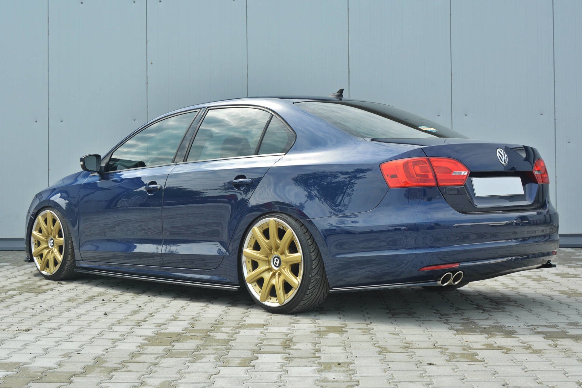 Seitenschweller Ansatz für VOLKSWAGEN JETTA MK6 SEDAN vor Facelift schwarz Hochglanz
