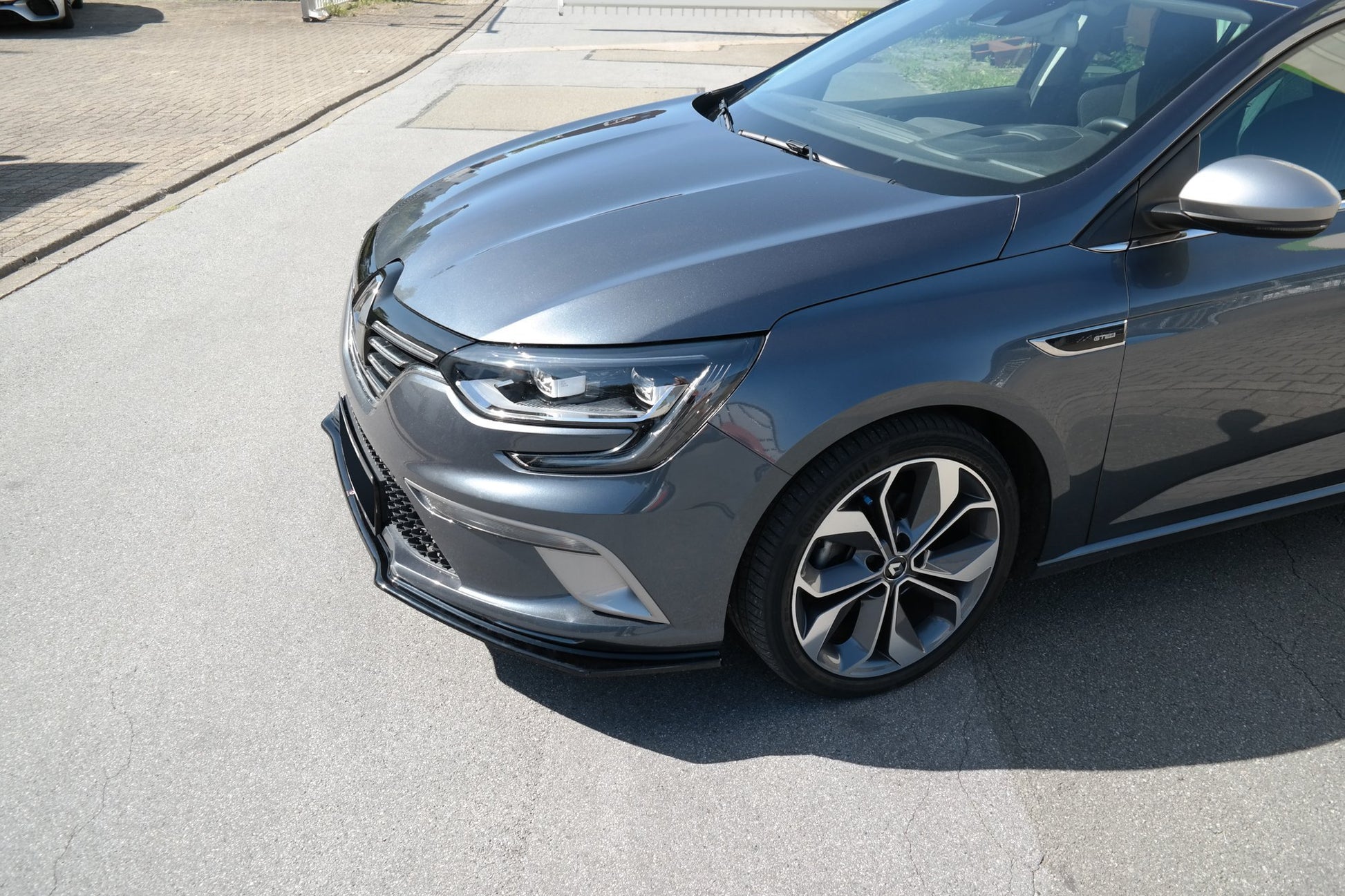 Front Ansatz für Renault Megane Mk.4 GT-Line schwarz Hochglanz