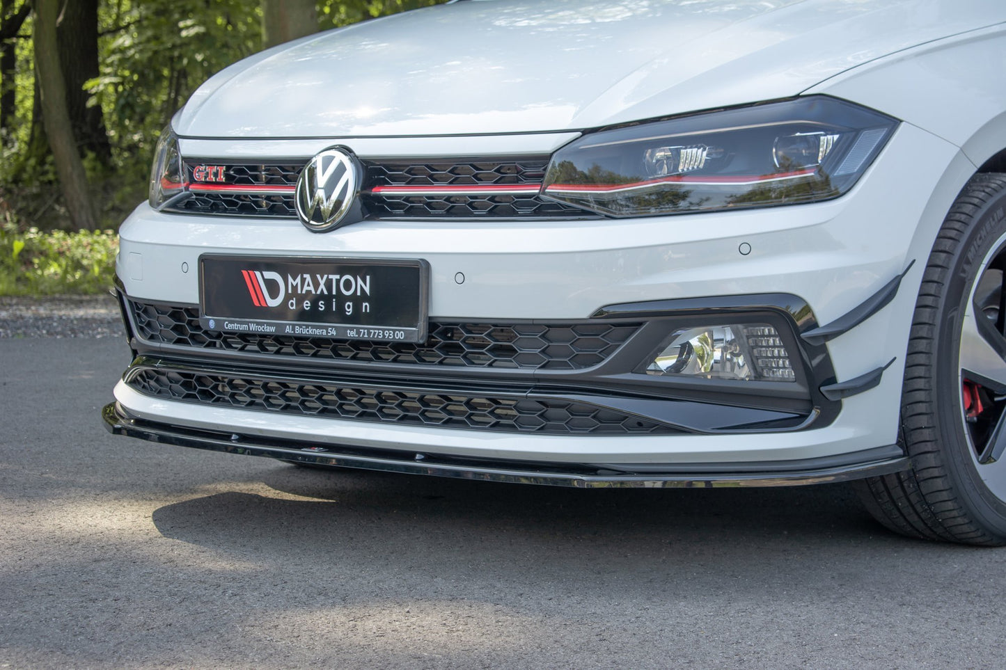 Front Ansatz V.1 für VW Polo GTI / R-line Mk6 schwarz Hochglanz