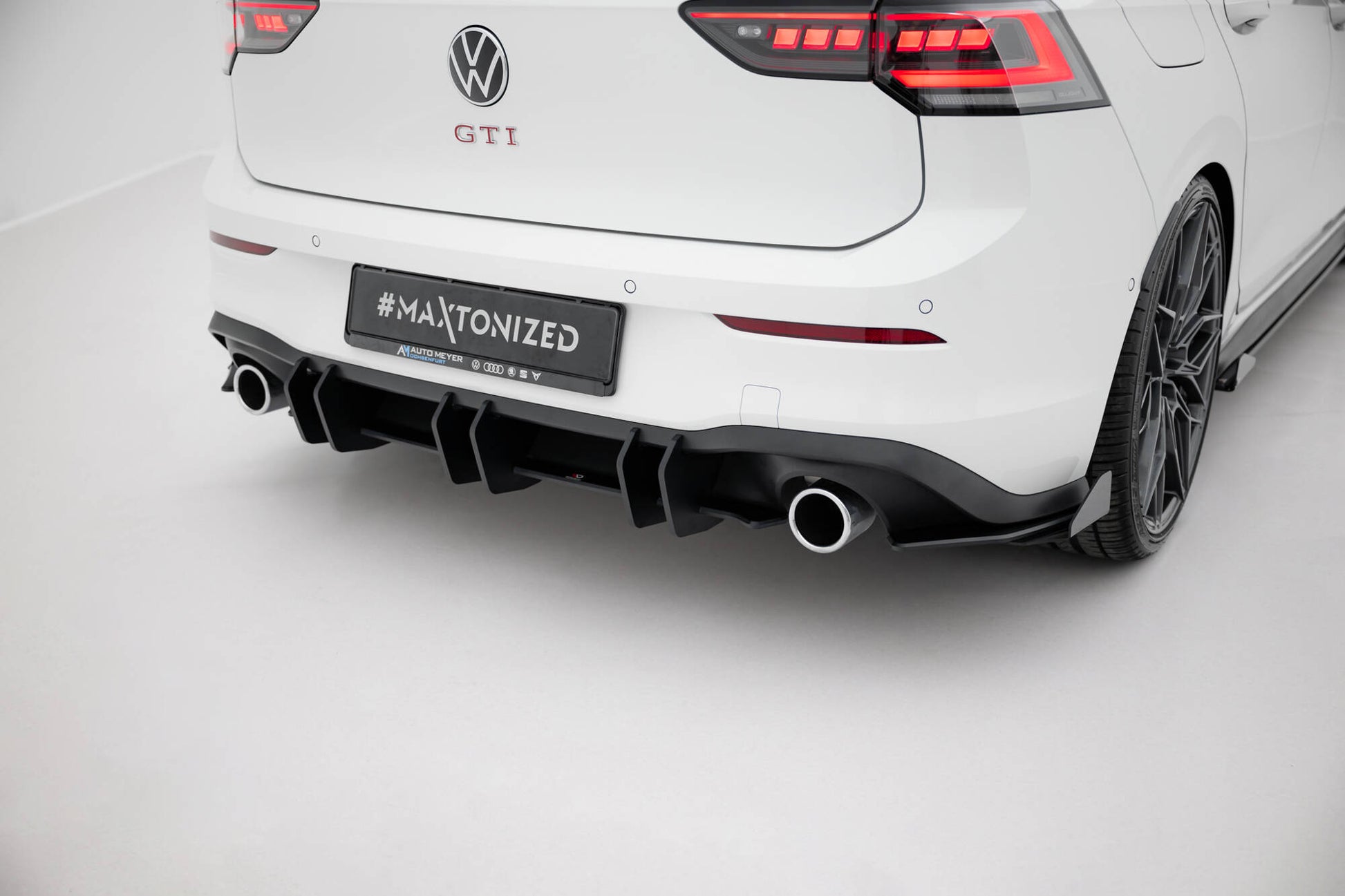 Street Pro Heckschürze V.2 für Volkswagen Golf GTI Mk8