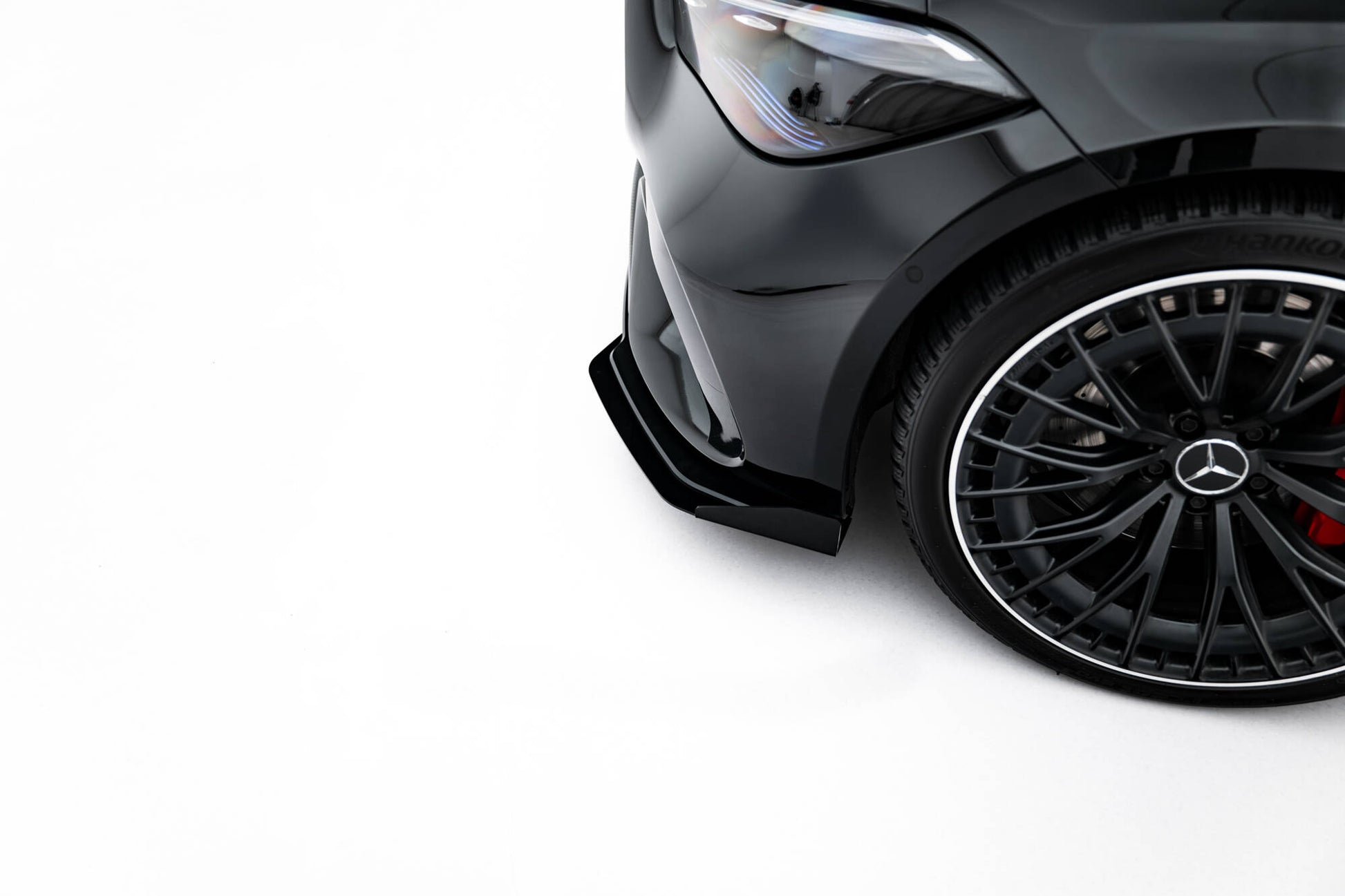 Street Pro Front Ansatz + Flaps für Mercedes-AMG CLE 53 C236 schwarz Hochglanz