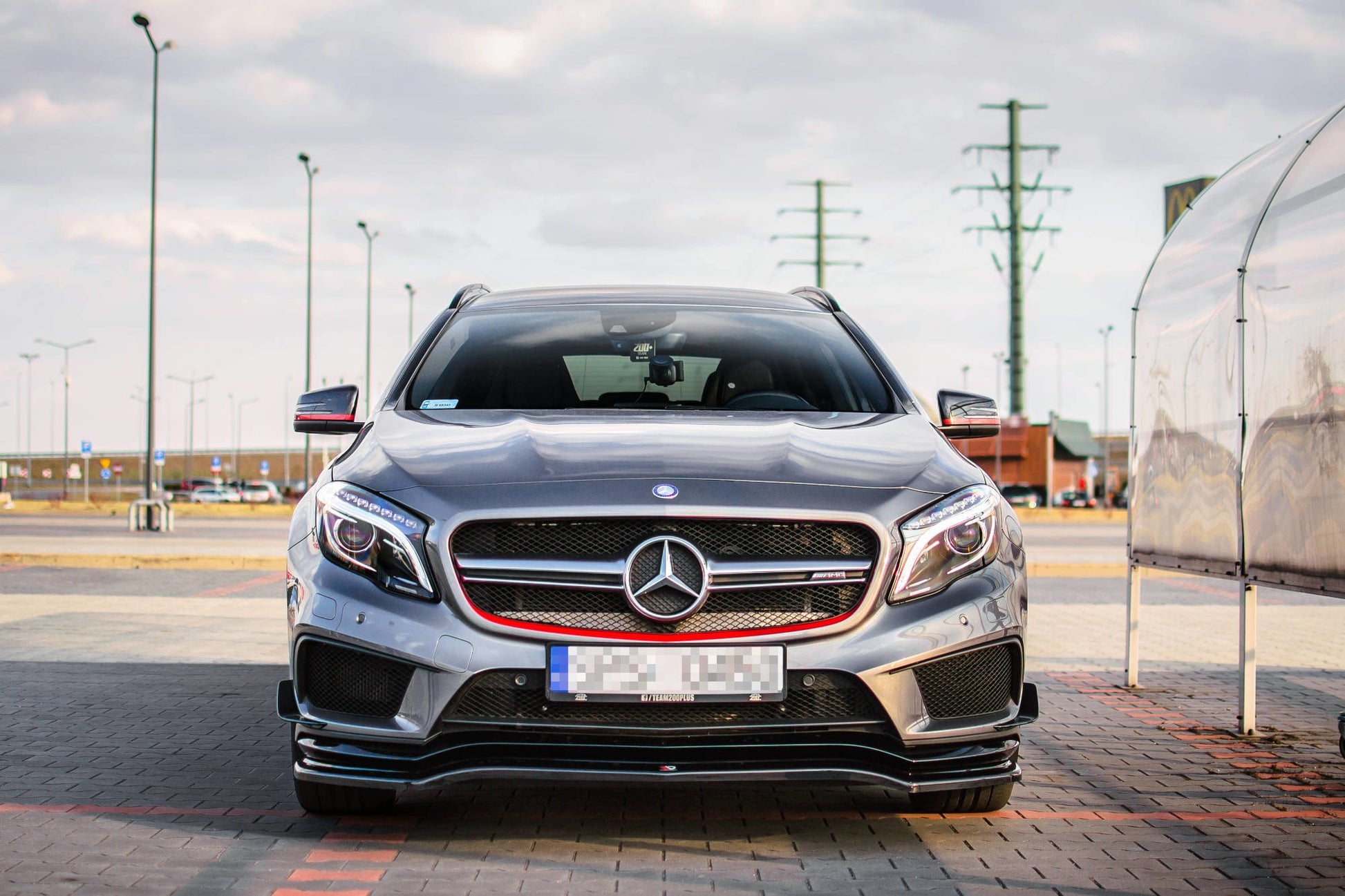 Front Ansatz für Mercedes-Benz GLA 45 AMG schwarz Hochglanz
