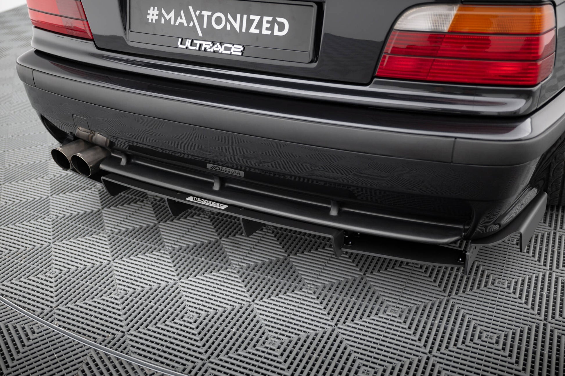Diffusor Heck Ansatz für Heckschürze für BMW M3 / 3 M-Paket E36 Coupe