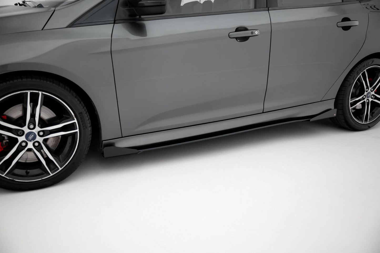 Street Pro Seitenschweller Ansatz + Flaps für Ford Focus ST Mk3 Facelift schwarz Hochglanz