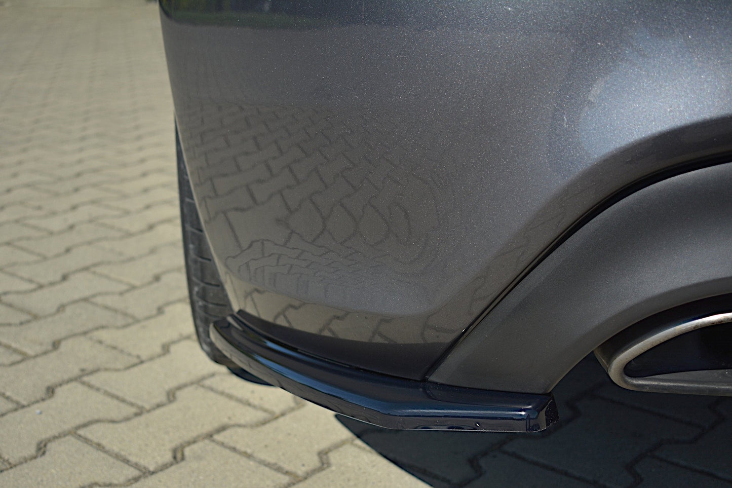 Heck Ansatz Flaps Diffusor für HYUNDAI GENESIS COUPÉ MK.1 schwarz Hochglanz