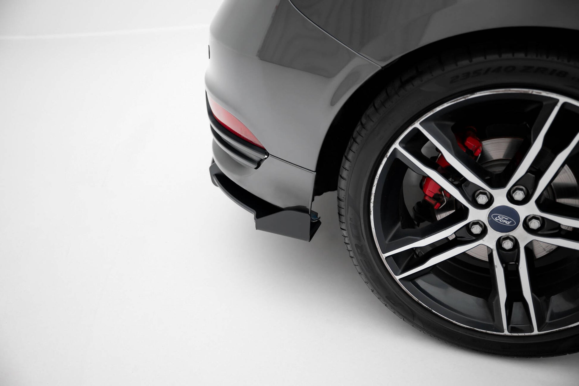 Street Pro Heckschürze + Flaps für Ford Focus ST Mk3 Facelift schwarz Hochglanz