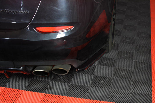Heck Ansatz Flaps Diffusor für MASERATI QUATTROPORTE MK.6 vor Facelift schwarz matt
