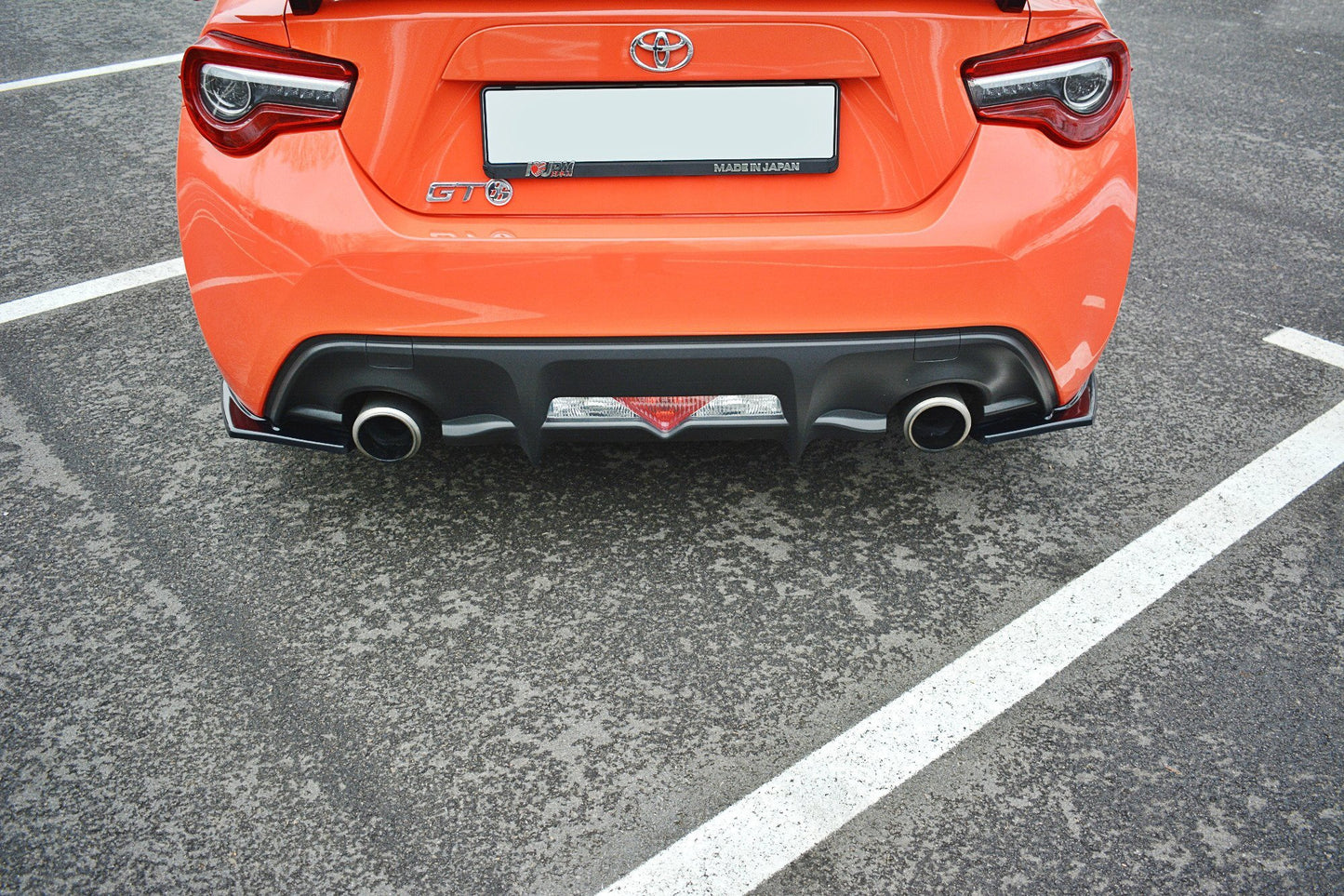 Heck Ansatz Flaps Diffusor V.1 für Toyota GT86 Facelift  schwarz Hochglanz