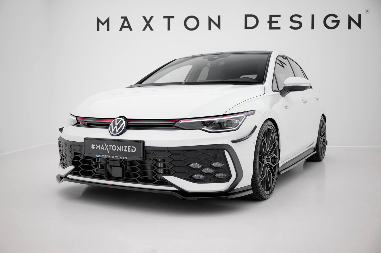 Front Ansatz V.3 für VW Golf GTI / GTE / R-Line Mk8 Facelift schwarz Hochglanz
