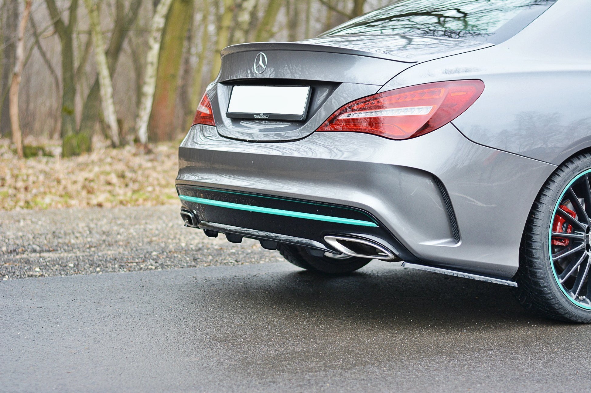Diffusor Heck Ansatz für Mercedes CLA C117 AMG-LINE FACELIFT  schwarz Hochglanz