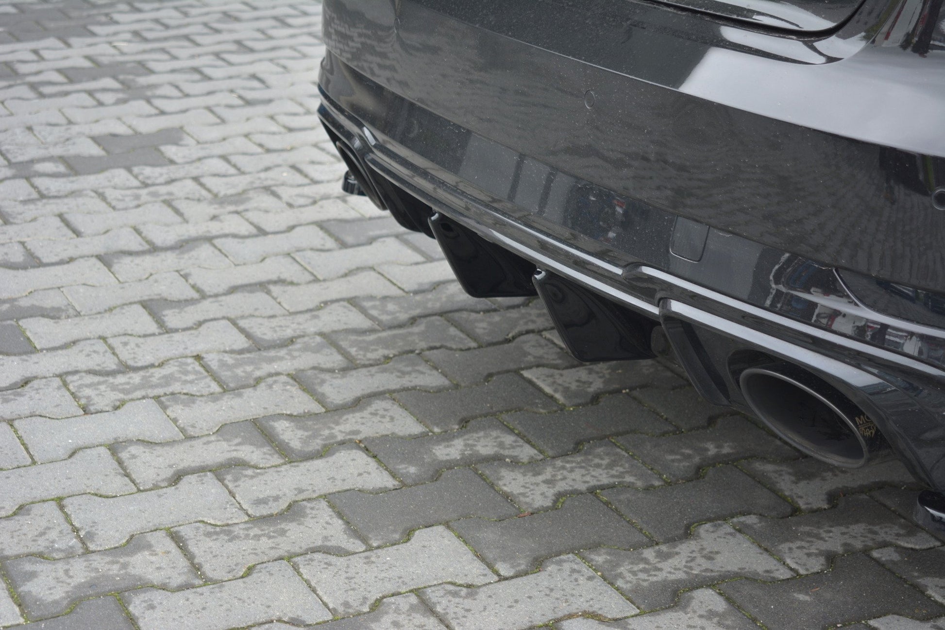 Diffusor Heck Ansatz für Audi RS3 8V FL Sportback schwarz Hochglanz