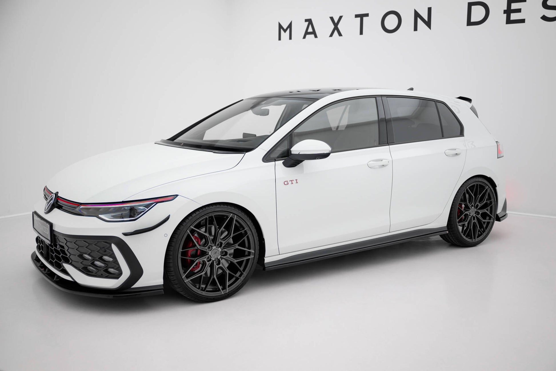Seitenschweller Ansatz für V.1 für VW Golf GTI / GTE / GTI Clubsport / GTD / R-Line Mk8 schwarz Hochglanz