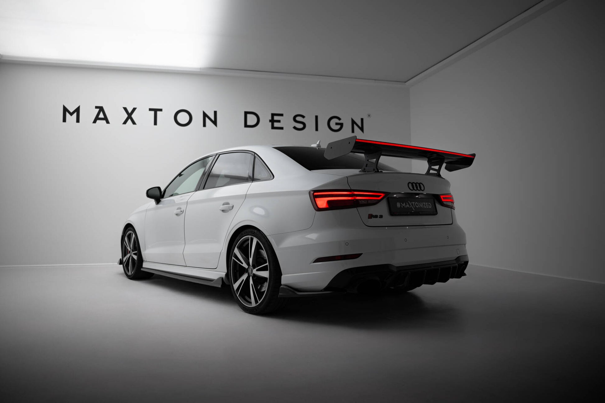 Carbon Spoiler With Internal Brackets Uprights + LED Audi A3 / A3 S-Line / S3 / RS3 Limousine 8V / 8V Facelift