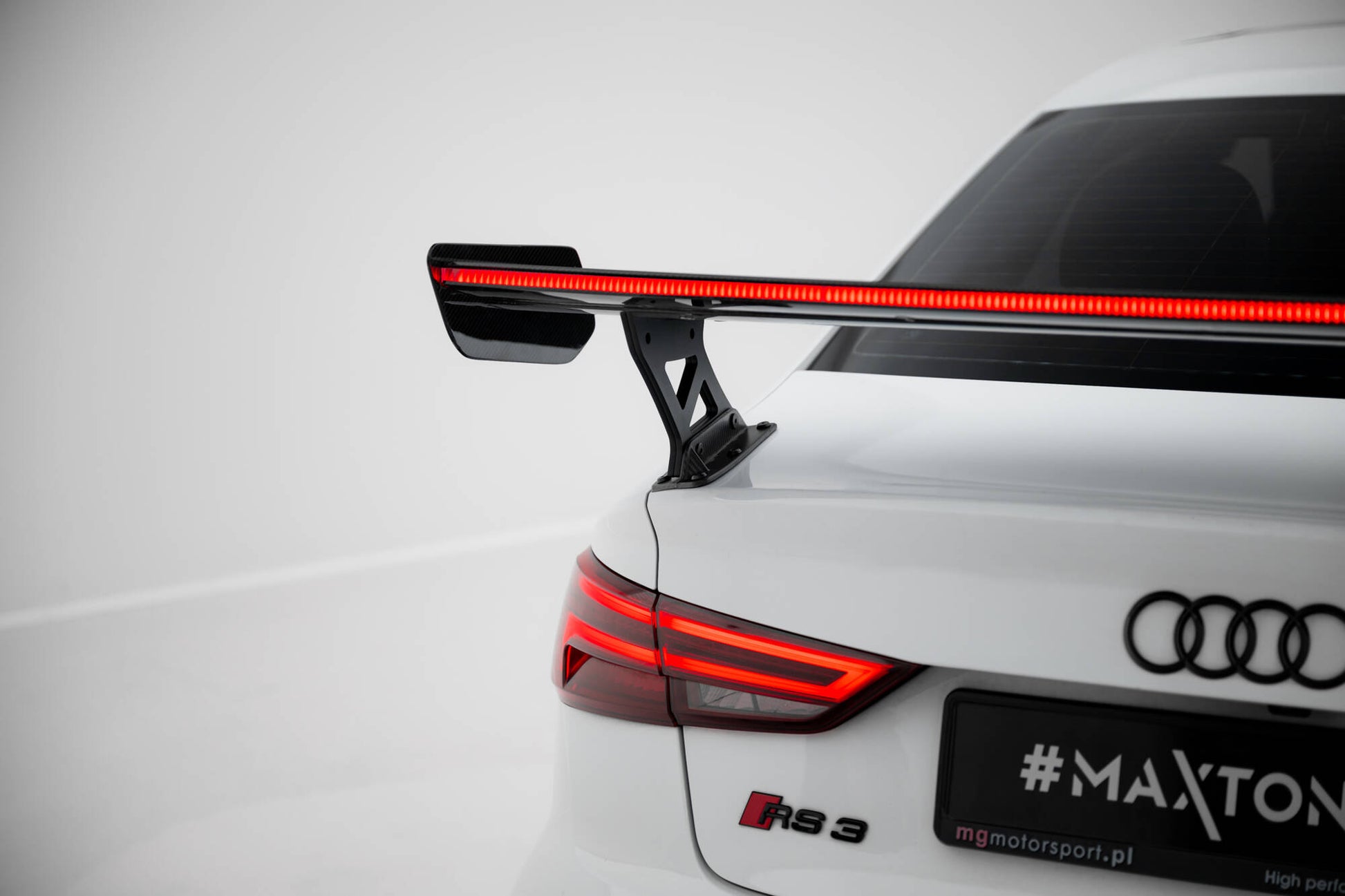 Carbon Spoiler With External Brackets Uprights + LED Audi A3 / A3 S-Line / S3 / RS3 Limousine 8V / 8V Facelift