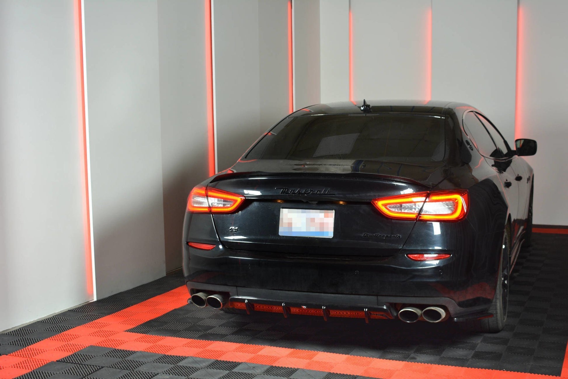 Diffusor Heck Ansatz für MASERATI QUATTROPORTE MK.6 vor Facelift schwarz matt