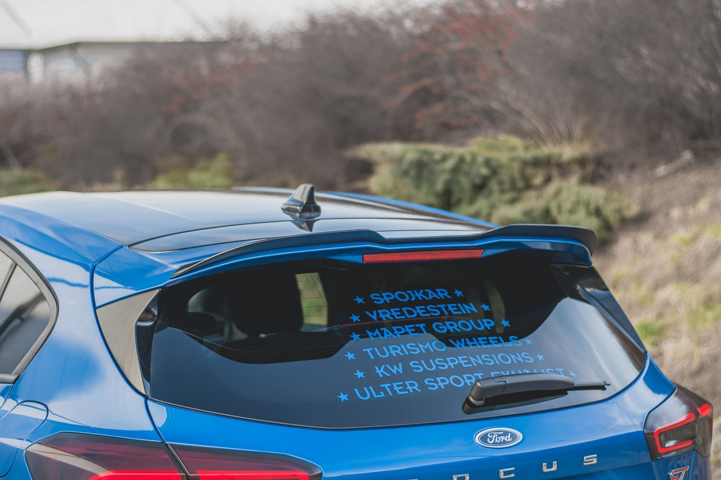 Spoiler CAP V.2 für Ford Focus Hatchback ST Mk4 schwarz Hochglanz