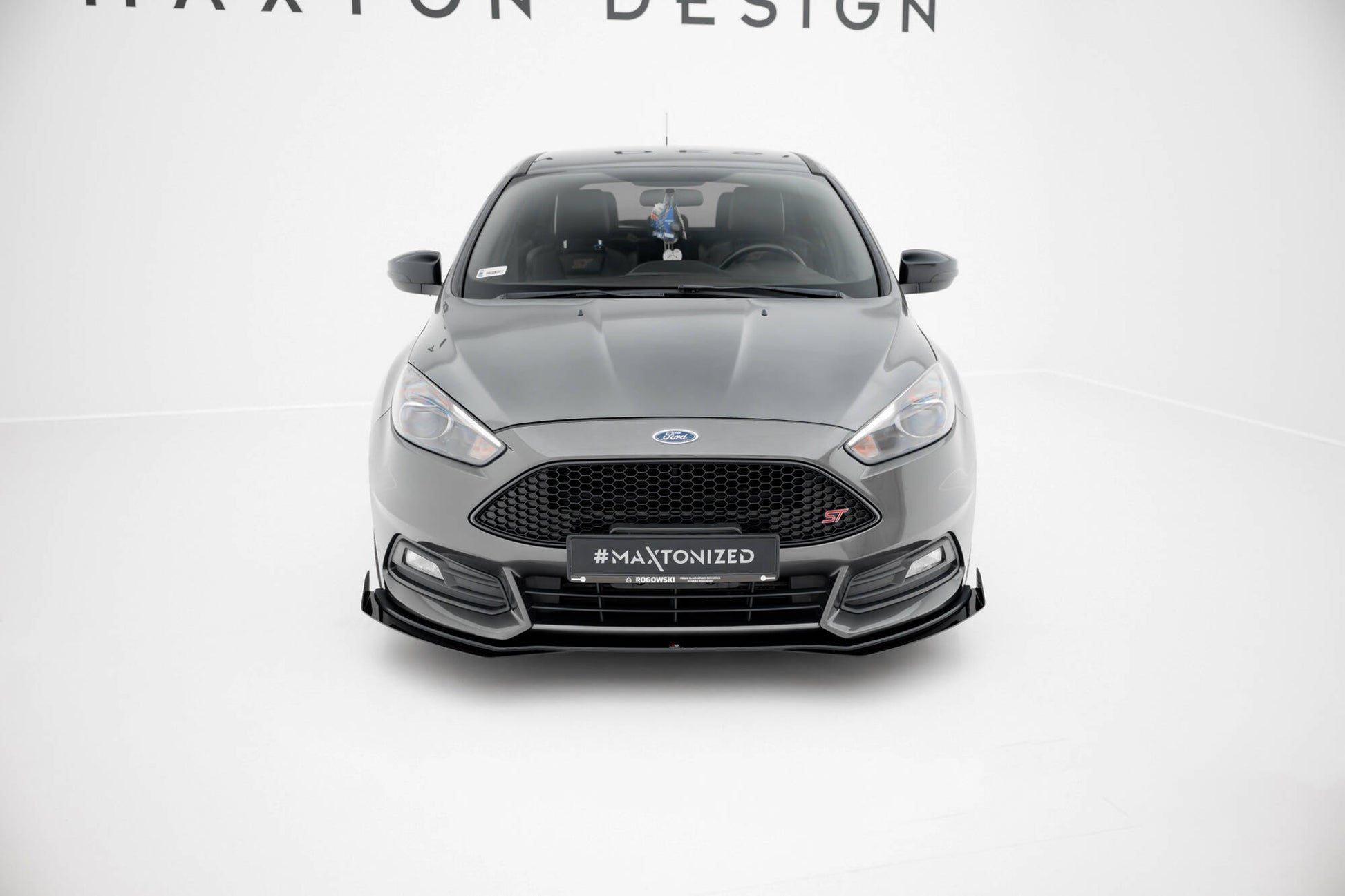 Street Pro Front Ansatz + Flaps für Ford Focus ST Mk3 Facelift schwarz Hochglanz