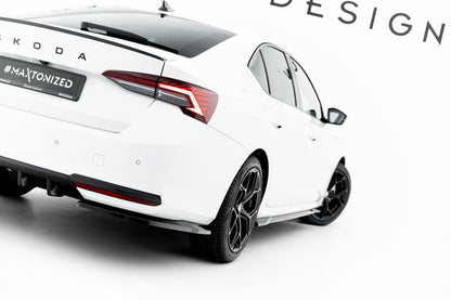 Heck Ansatz Flaps Diffusor für Skoda Octavia Sportline Liftback / Combi Mk4 Facelift schwarz Hochglanz