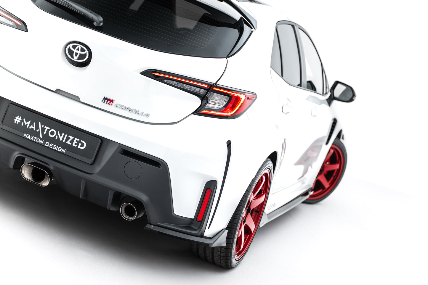 Heck Ansatz Flaps Diffusor V.2 für Toyota GR Corolla Mk12 schwarz Hochglanz