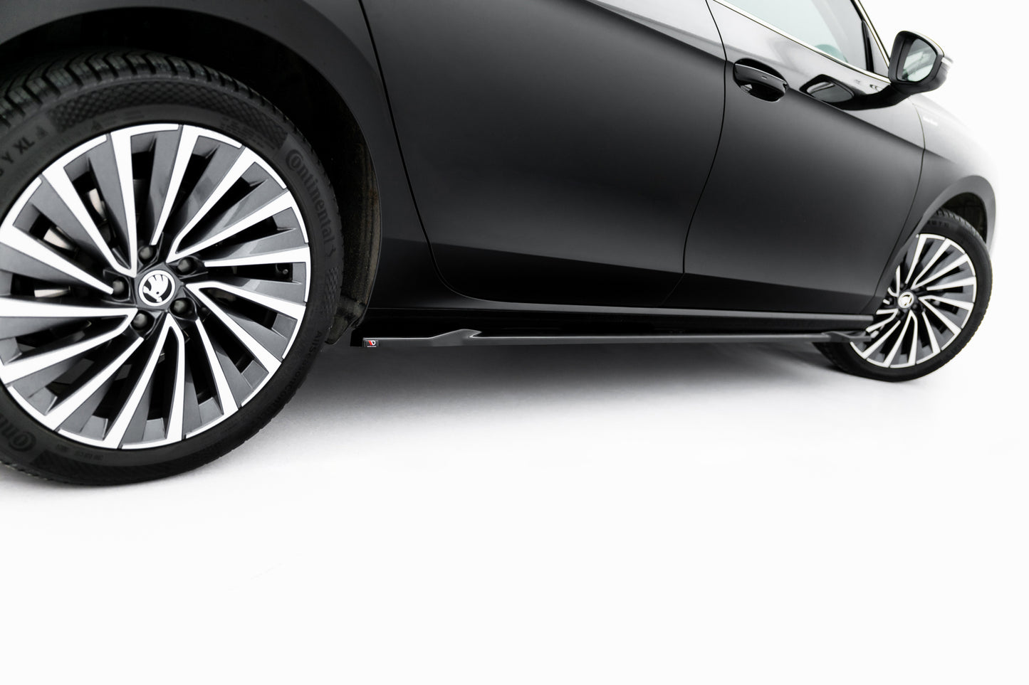 Seitenschweller Ansatz für V.1 für Skoda Superb Mk4 schwarz Hochglanz