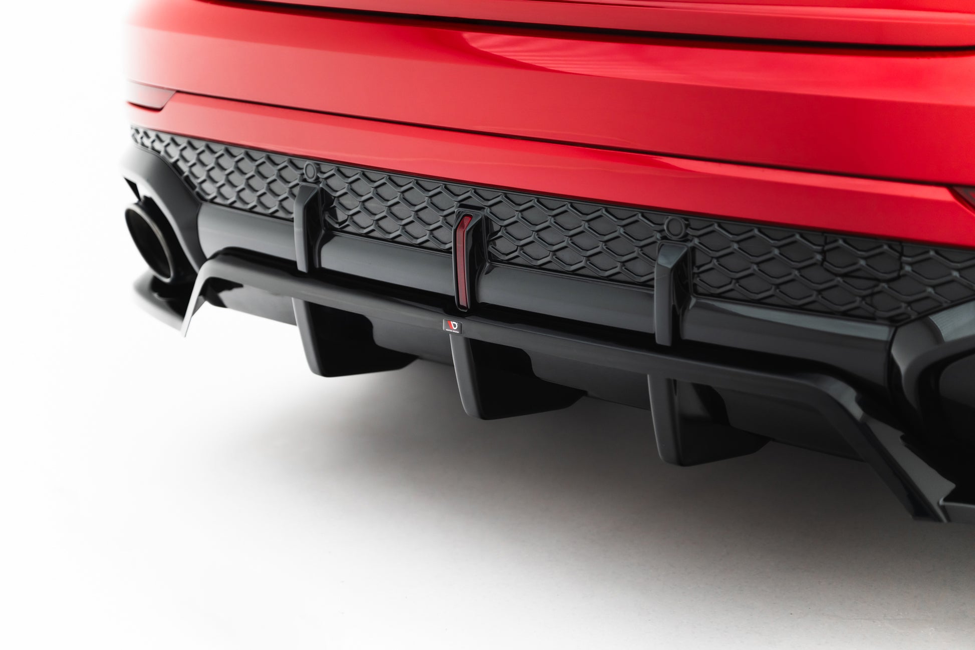 Mittlerer Cup Diffusor DTM Look Heck Ansatz für Audi RSQ8 Mk1 Facelift schwarz Hochglanz