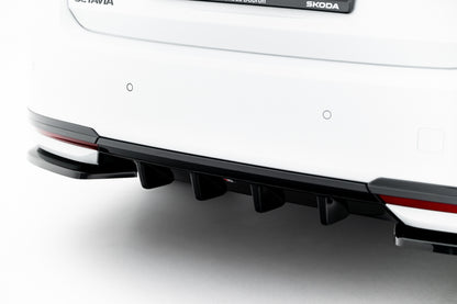 Diffusor Heck Ansatz für Skoda Octavia Sportline Liftback / Combi Mk4 Facelift schwarz Hochglanz
