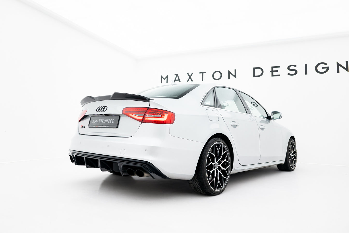 Spoiler CAP 3D für Audi S4 Limousine B8 Facelift schwarz Hochglanz