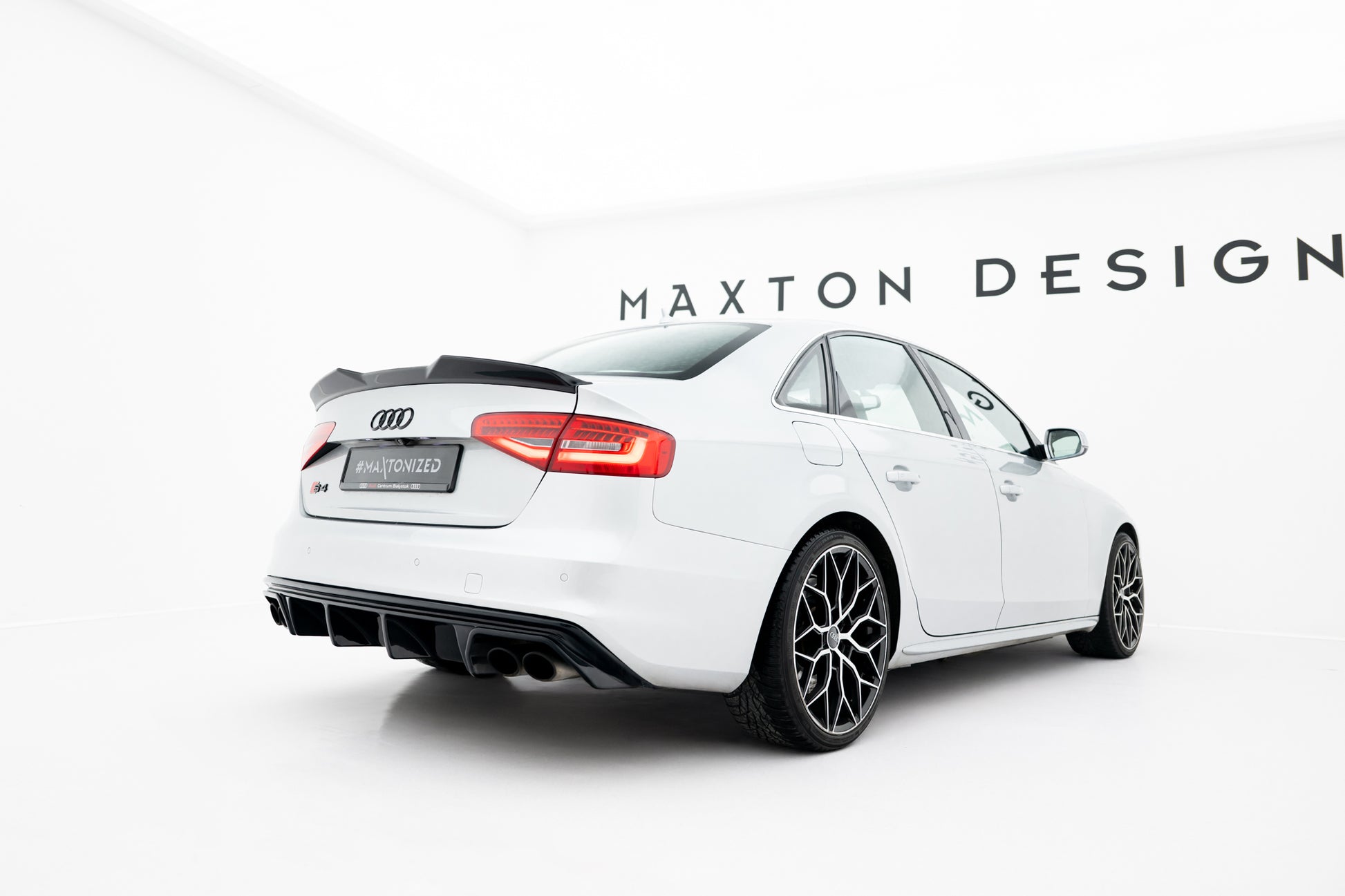 Spoiler CAP 3D für Audi S4 Limousine B8 Facelift schwarz Hochglanz